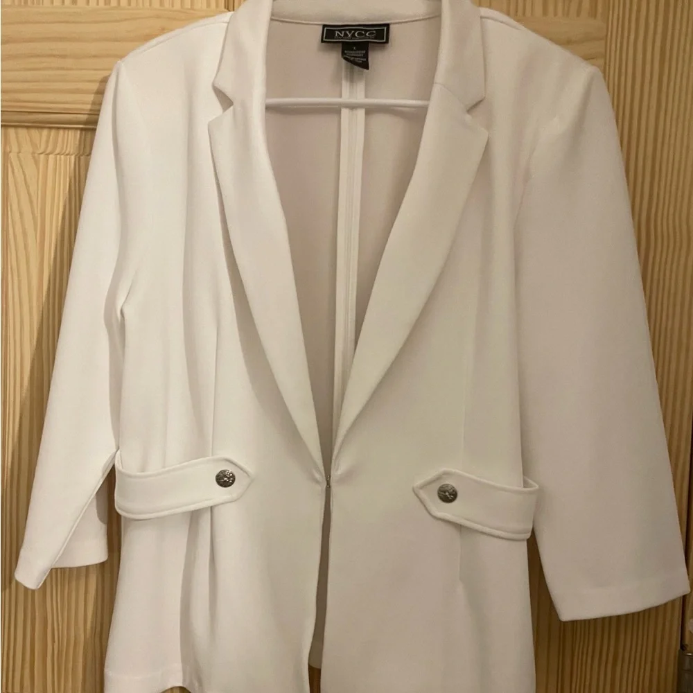 💎💎NYC Women's White Blazer